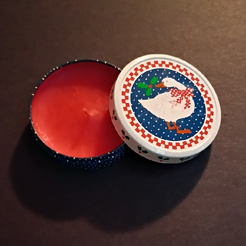 New Goose Design Tin with Red Spiced Candle